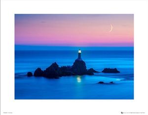 PDH01420 Tom Mackie Lighthouse Night (40x50 cm)
